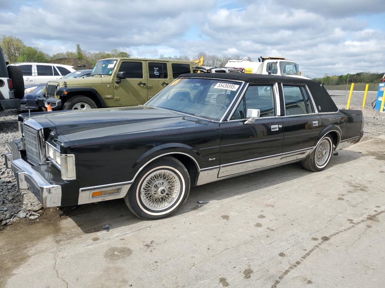 1988 Lincoln Town Car Signature de vânzare în Duryea, PA - Normal Wear