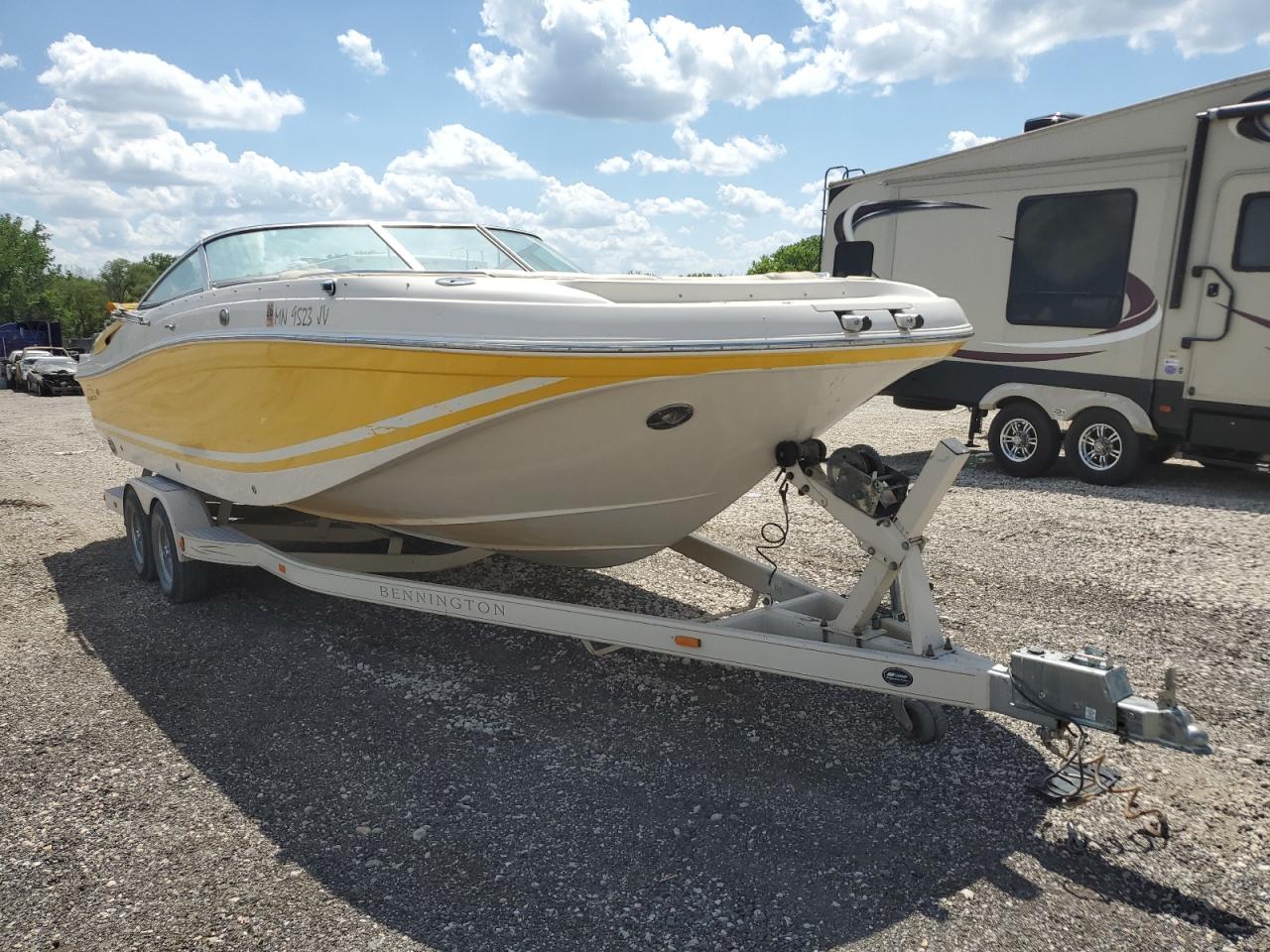 2004 Bennington Marine Boat for Sale in Des Moines, IA - Undercarriage