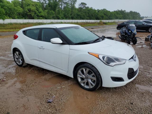  HYUNDAI VELOSTER 2016 Белый