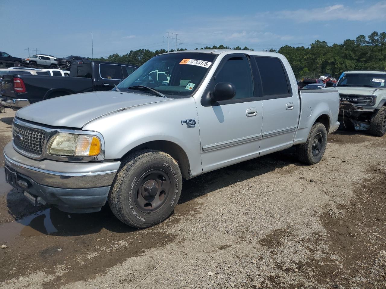 2003 Ford F150 Supercrew იყიდება Greenwell Springs-ში, LA - Front End