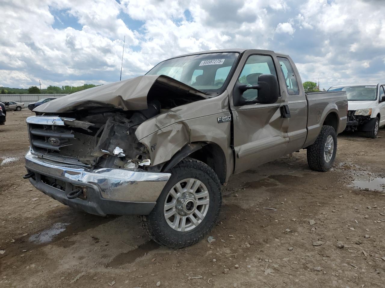 2002 Ford F250 Super Duty للبيع في Kansas City، KS - Front End
