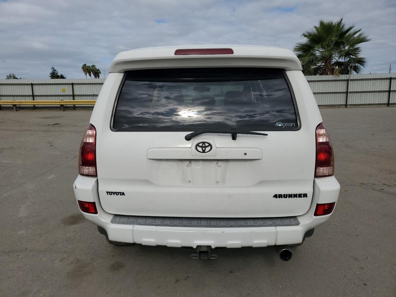 2005 Toyota 4Runner Limited VIN: JTEZU17R450060274 Lot: 56590635
