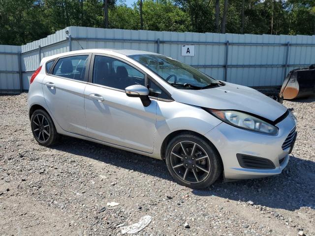  FORD FIESTA 2018 Сріблястий