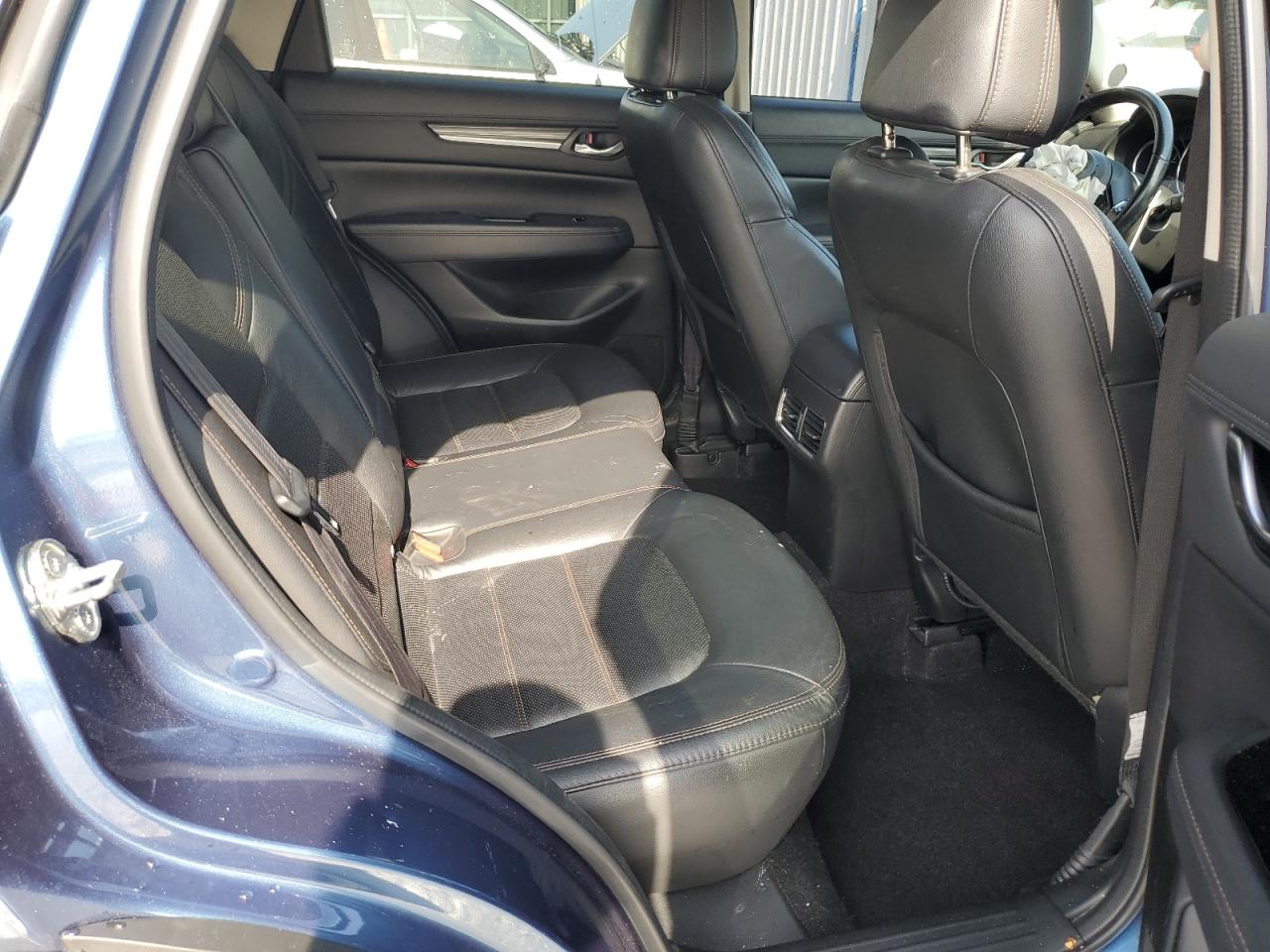 2018 Mazda Cx-5 Grand Touring VIN: JM3KFBDM8J0325049 Lot: 57075125