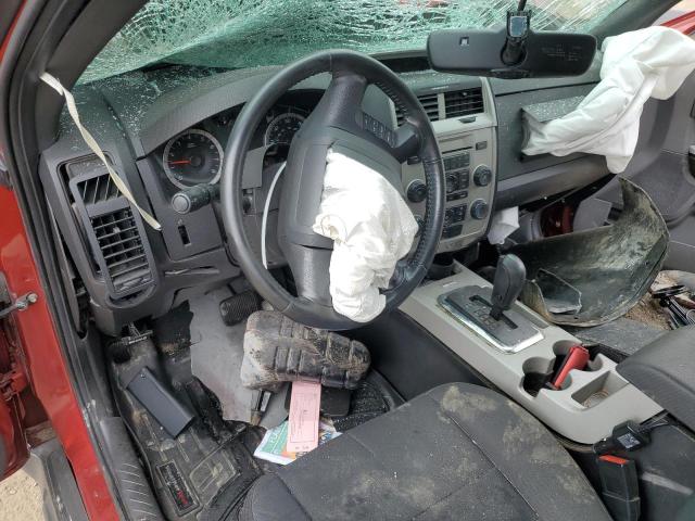 Parquets FORD ESCAPE 2012 Czerwony