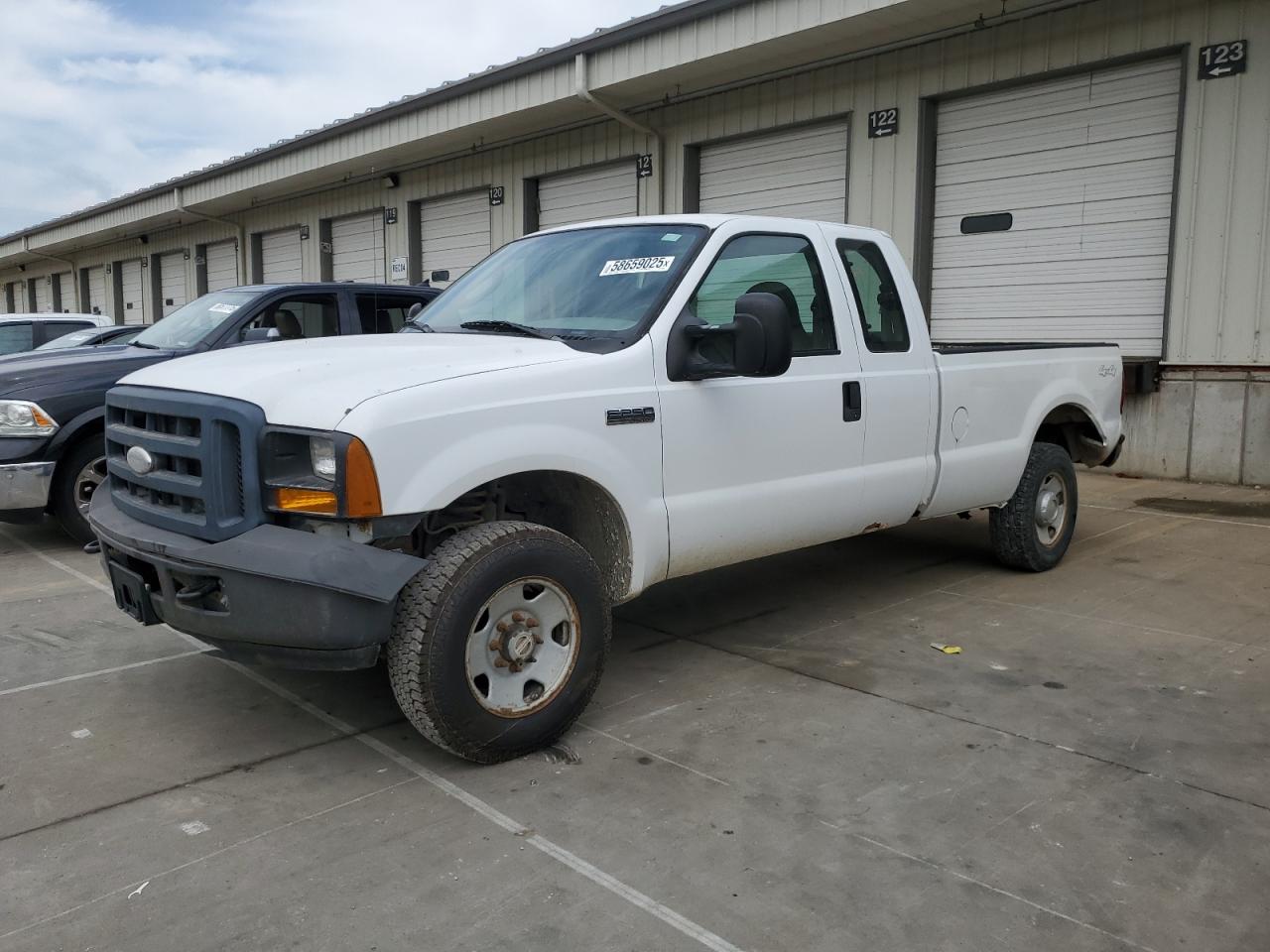 2006 Ford F250 Super Duty for Sale in Louisville, KY - Normal Wear