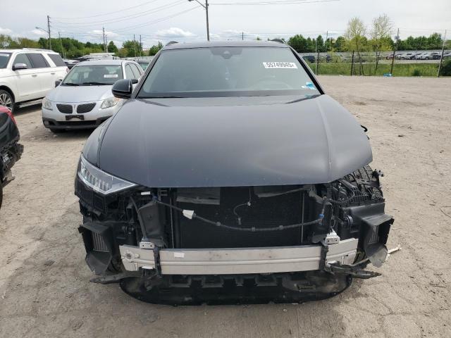  AUDI Q8 2021 Чорний