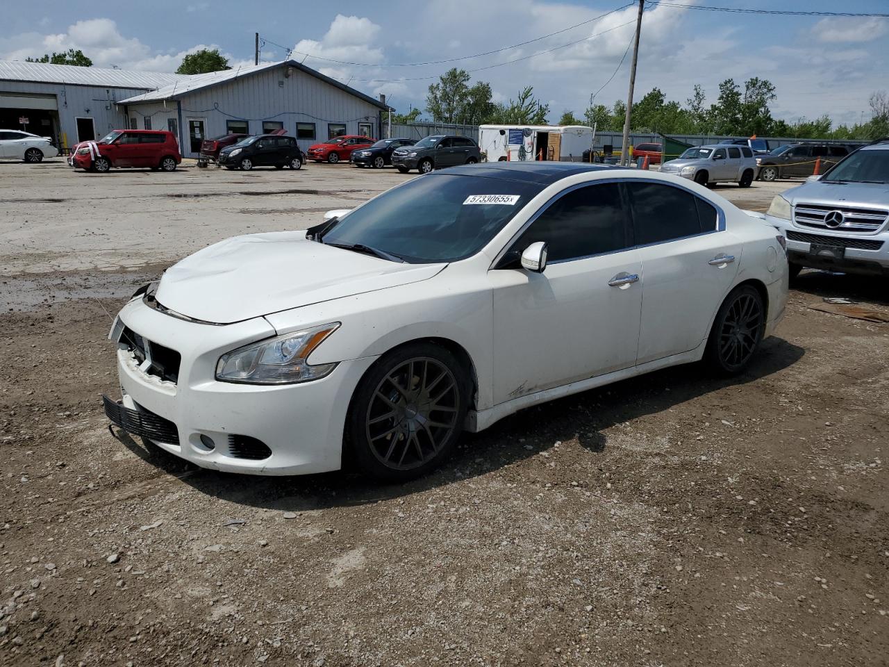 2010 Nissan Maxima S de vânzare în Pekin, IL - Front End