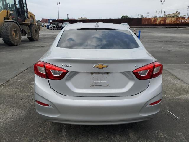  CHEVROLET CRUZE 2018 Серебристый