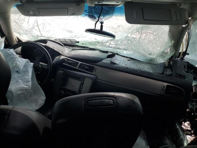  CHEVROLET TAHOE 2013 Сріблястий