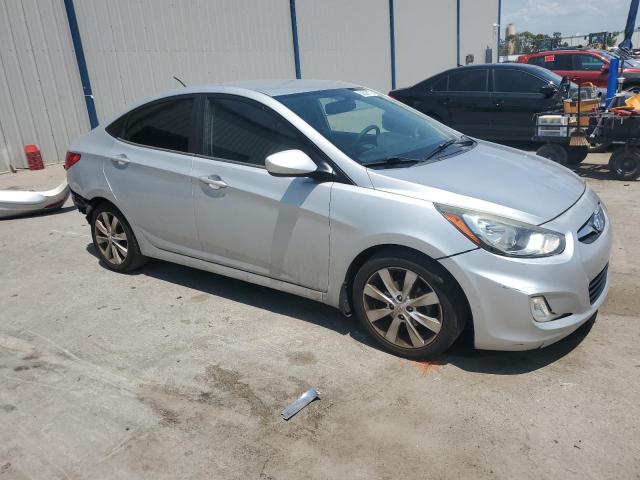  HYUNDAI ACCENT 2013 Srebrny