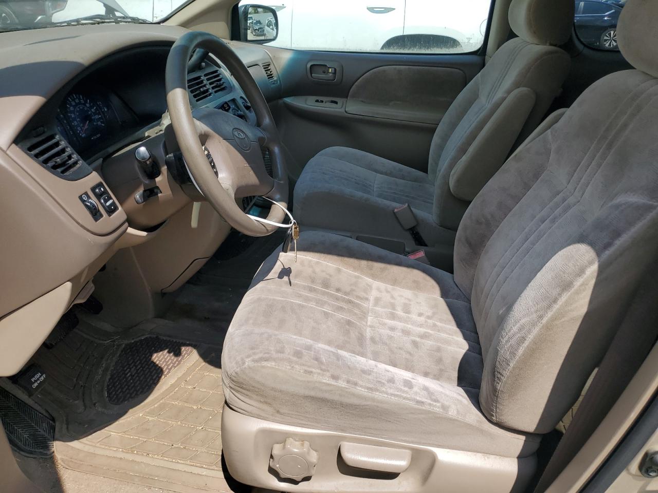 2001 Toyota Sienna Le VIN: 4T3ZF13C61U398183 Lot: 56903725