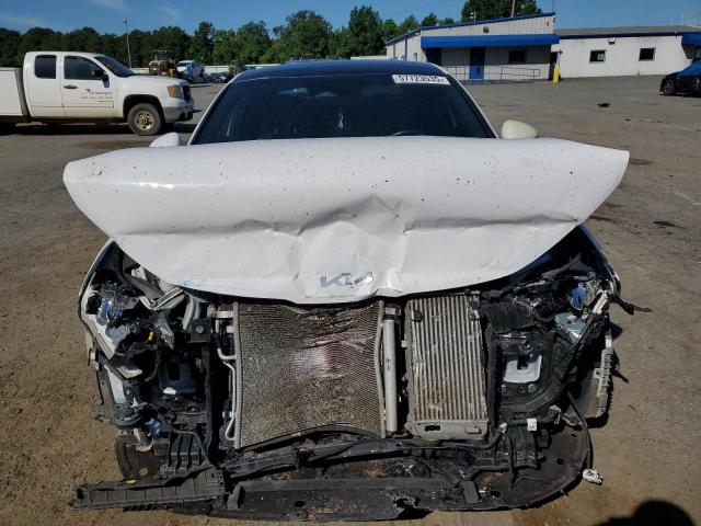  KIA K5 2023 Белый