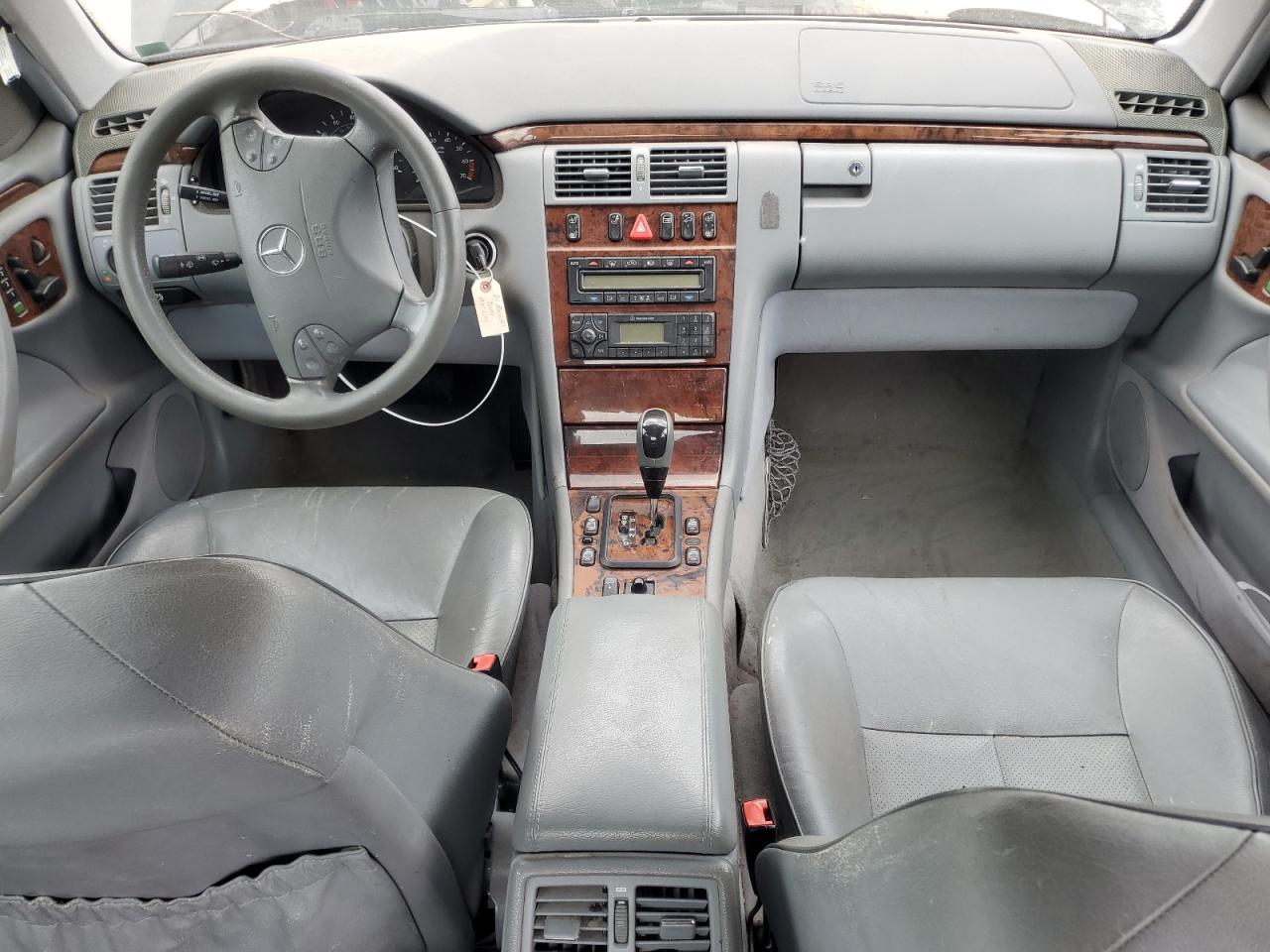 2001 Mercedes-Benz E 320 VIN: WDBJF65J51B176005 Lot: 55833175