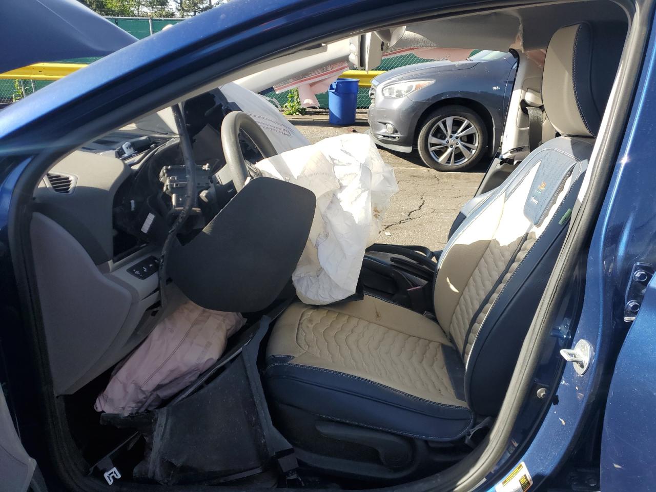 2020 Hyundai Elantra Sel VIN: 5NPD84LF1LH575796 Lot: 56185585