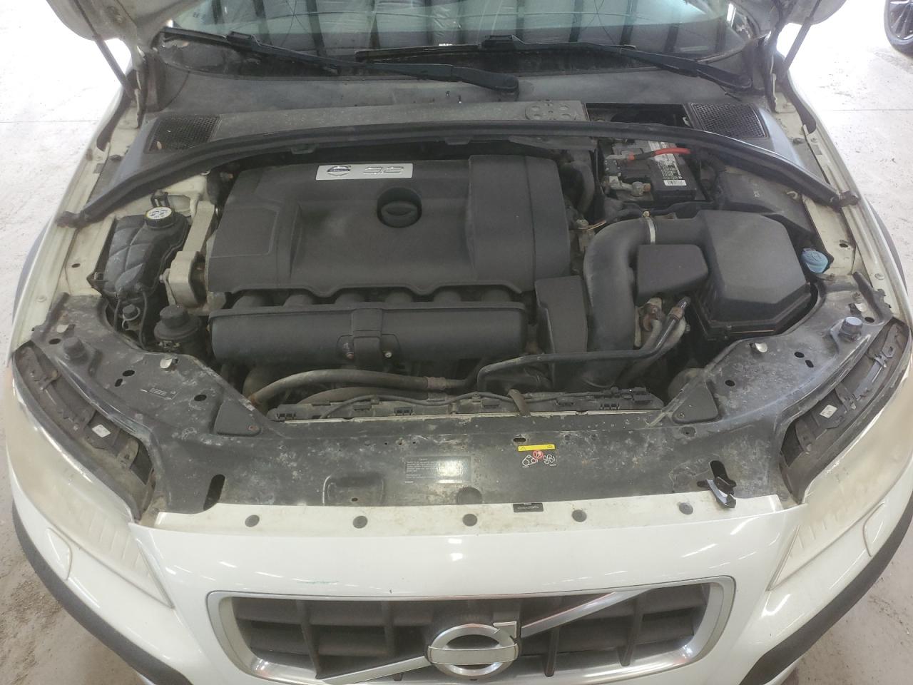 2010 Volvo Xc70 3.2 VIN: YV4960BZ7A1087826 Lot: 57203435