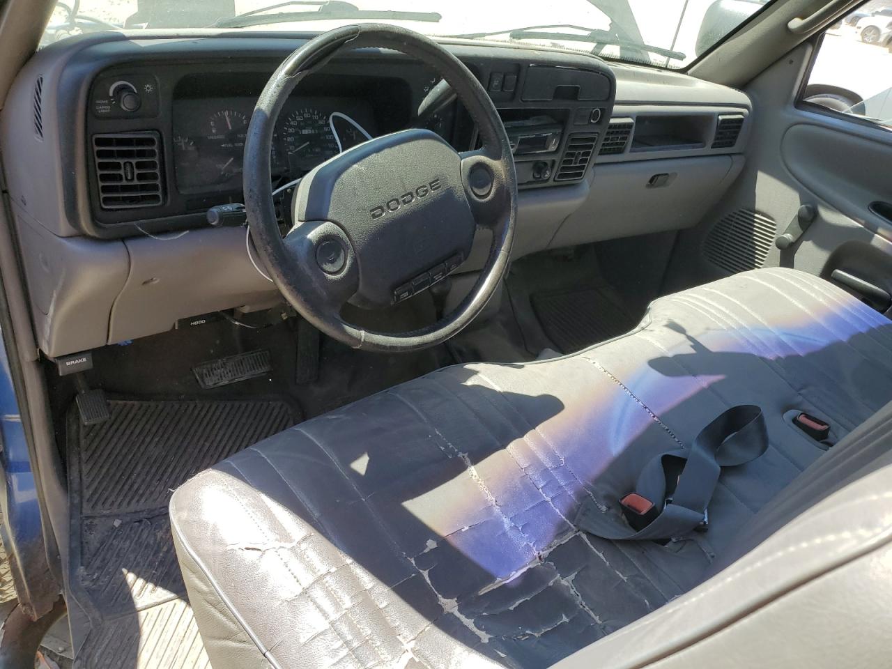 1996 Dodge Ram 2500 VIN: 1B7KF26Z0TJ139729 Lot: 55794315