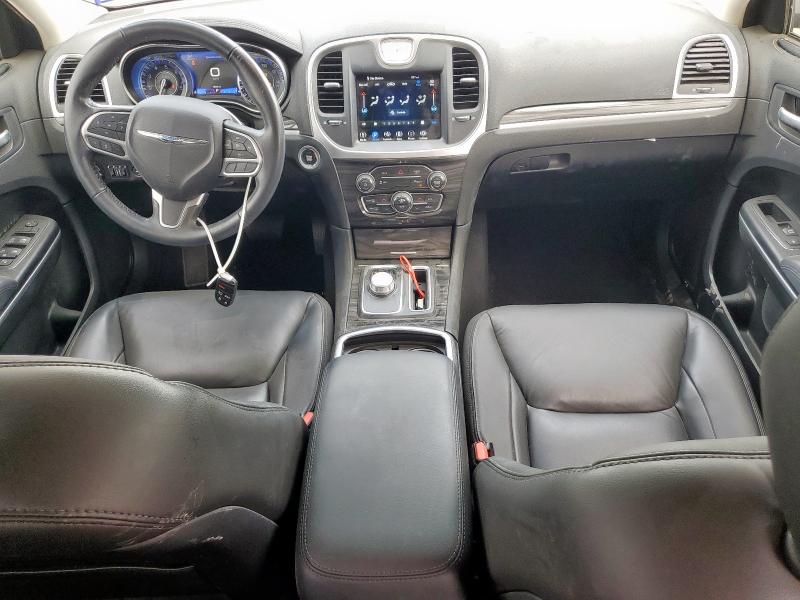  CHRYSLER 300 2022 Biały