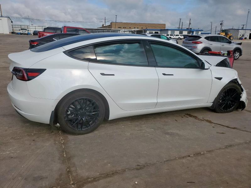  TESLA MODEL 3 2021 Biały