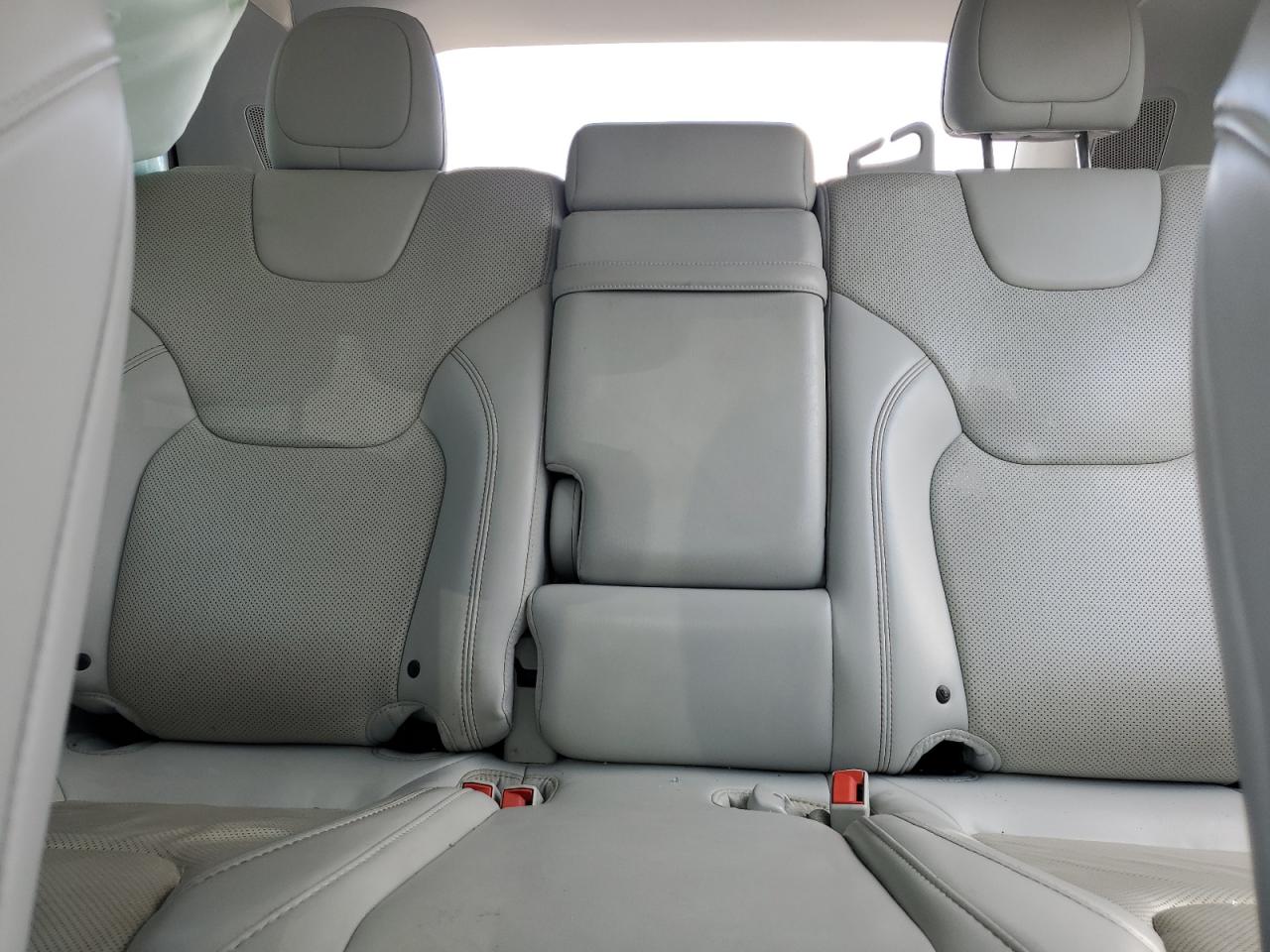 2019 Jeep Cherokee Limited VIN: 1C4PJMDX5KD255748 Lot: 56732515