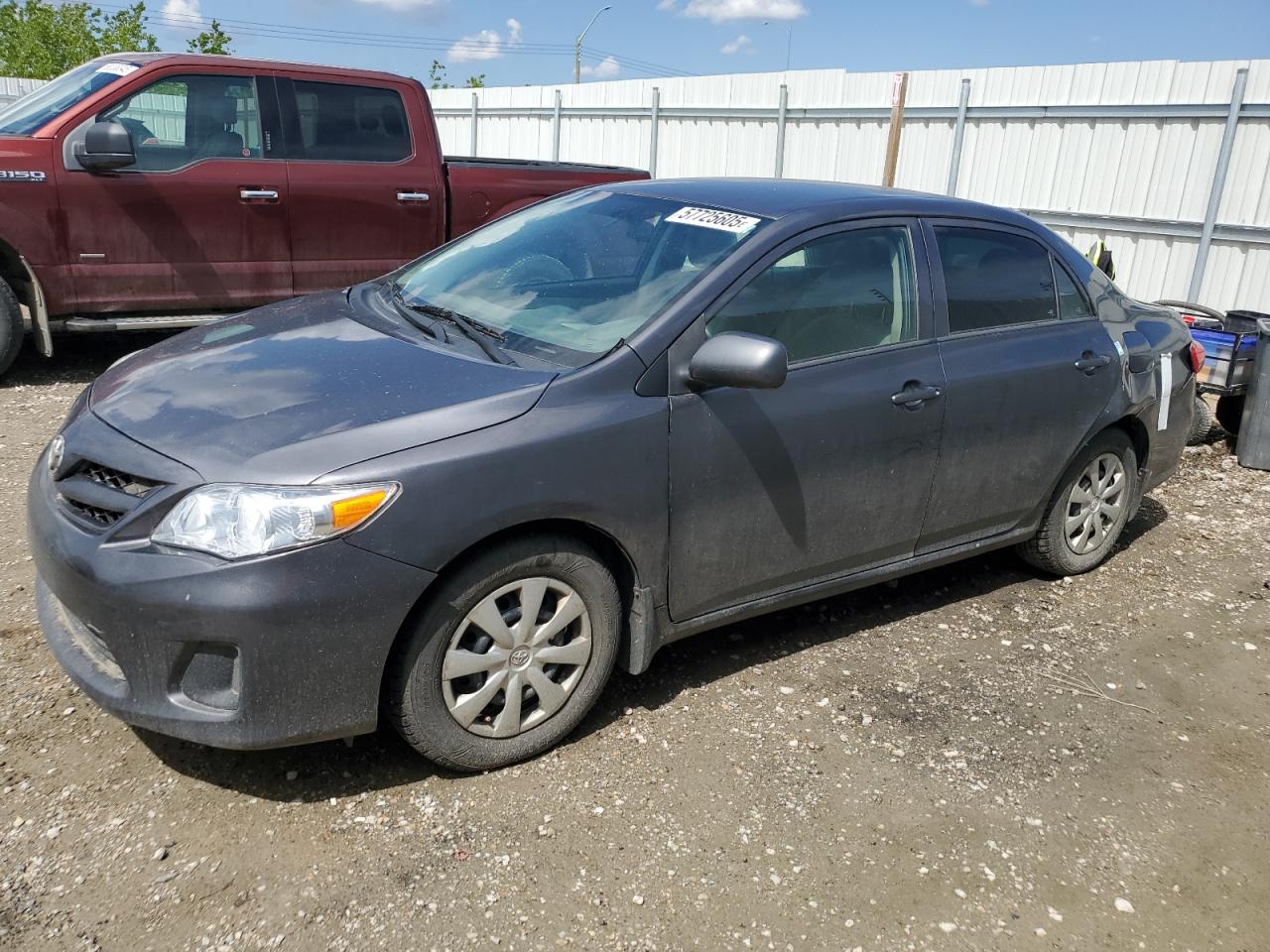 2013 Toyota Corolla Base იყიდება Nisku-ში, AB - Rear End