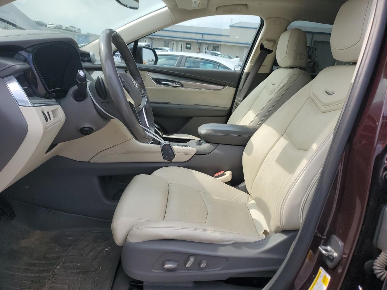 2017 Cadillac Xt5 Luxury VIN: 1GYKNDRS6HZ281731 Lot: 57110905