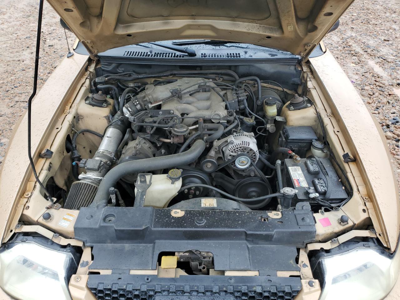 2000 Ford Mustang VIN: 1FAFP404XYF179209 Lot: 56727285