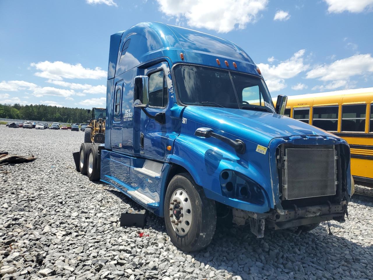 2017 Freightliner Cascadia 125 Semi Truck for Sale in Cartersville, GA - Front End
