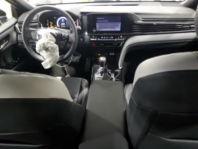  TOYOTA CAMRY 2025 Белы