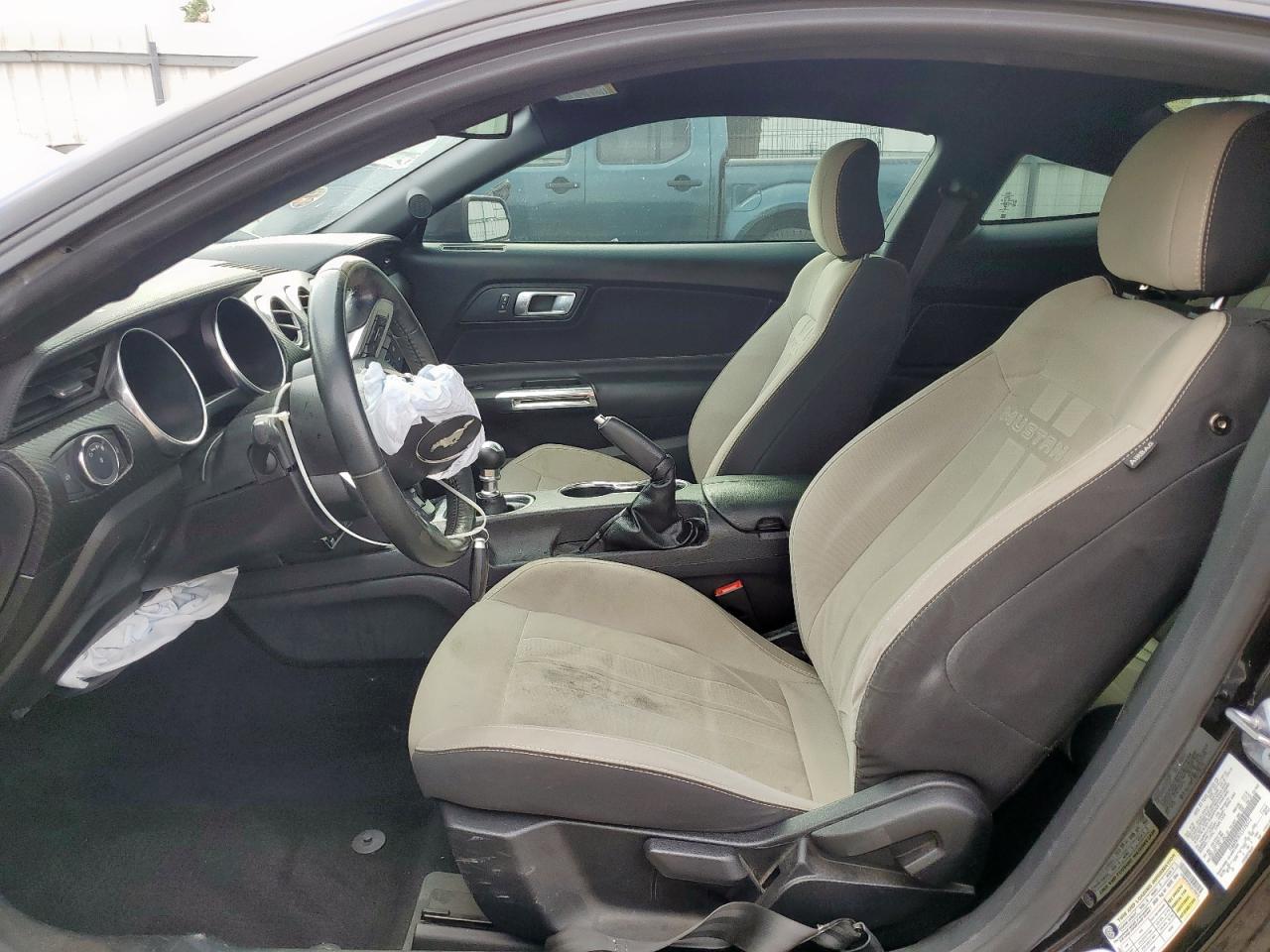 2020 Ford Mustang VIN: 1FA6P8TH1L5176512 Lot: 57307675