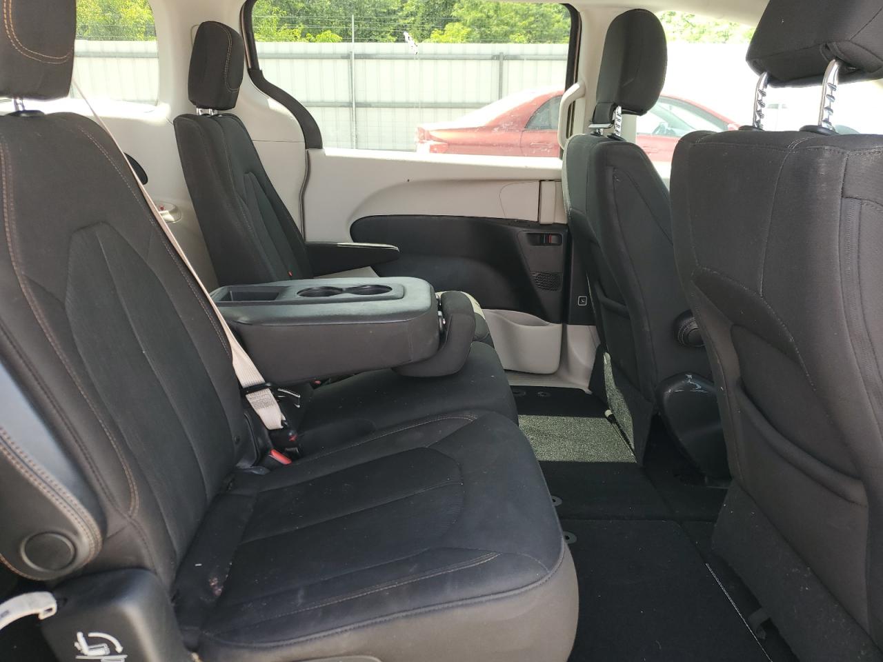 2017 Chrysler Pacifica Touring VIN: 2C4RC1DG4HR654657 Lot: 57376575