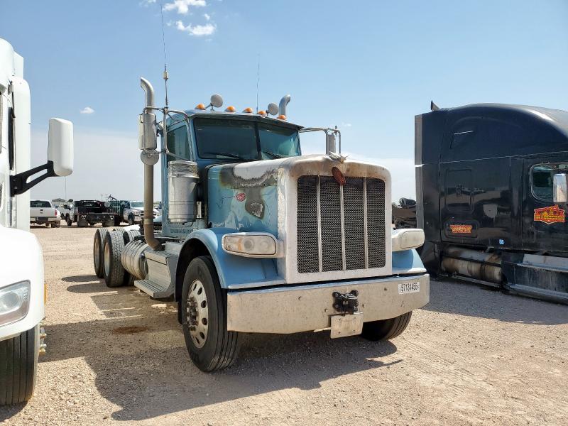 2018 Peterbilt 389 Semi Truck