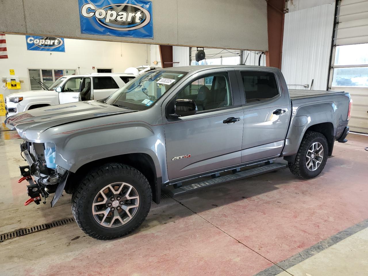 2022 GMC Canyon At4