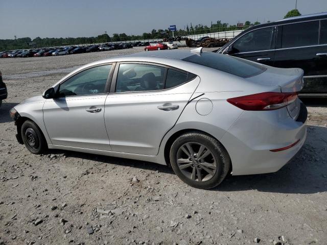  HYUNDAI ELANTRA 2018 Серебристый