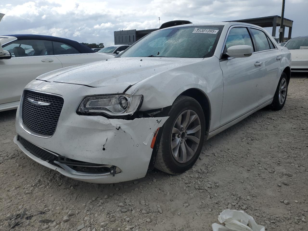 2015 Chrysler 300 Limited for Sale in West Palm Beach, FL - Front End
