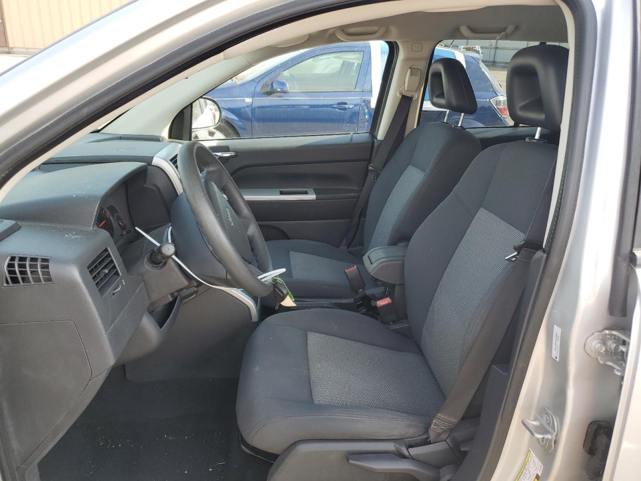 2008 Jeep Compass Sport VIN: 1J8FT47W18D759868 Lot: 56750415