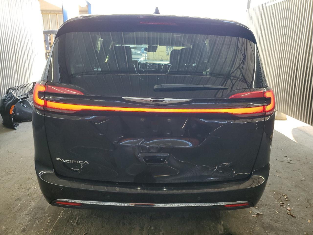 2023 Chrysler Pacifica Touring L VIN: 2C4RC1BG5PR624648 Lot: 57062775