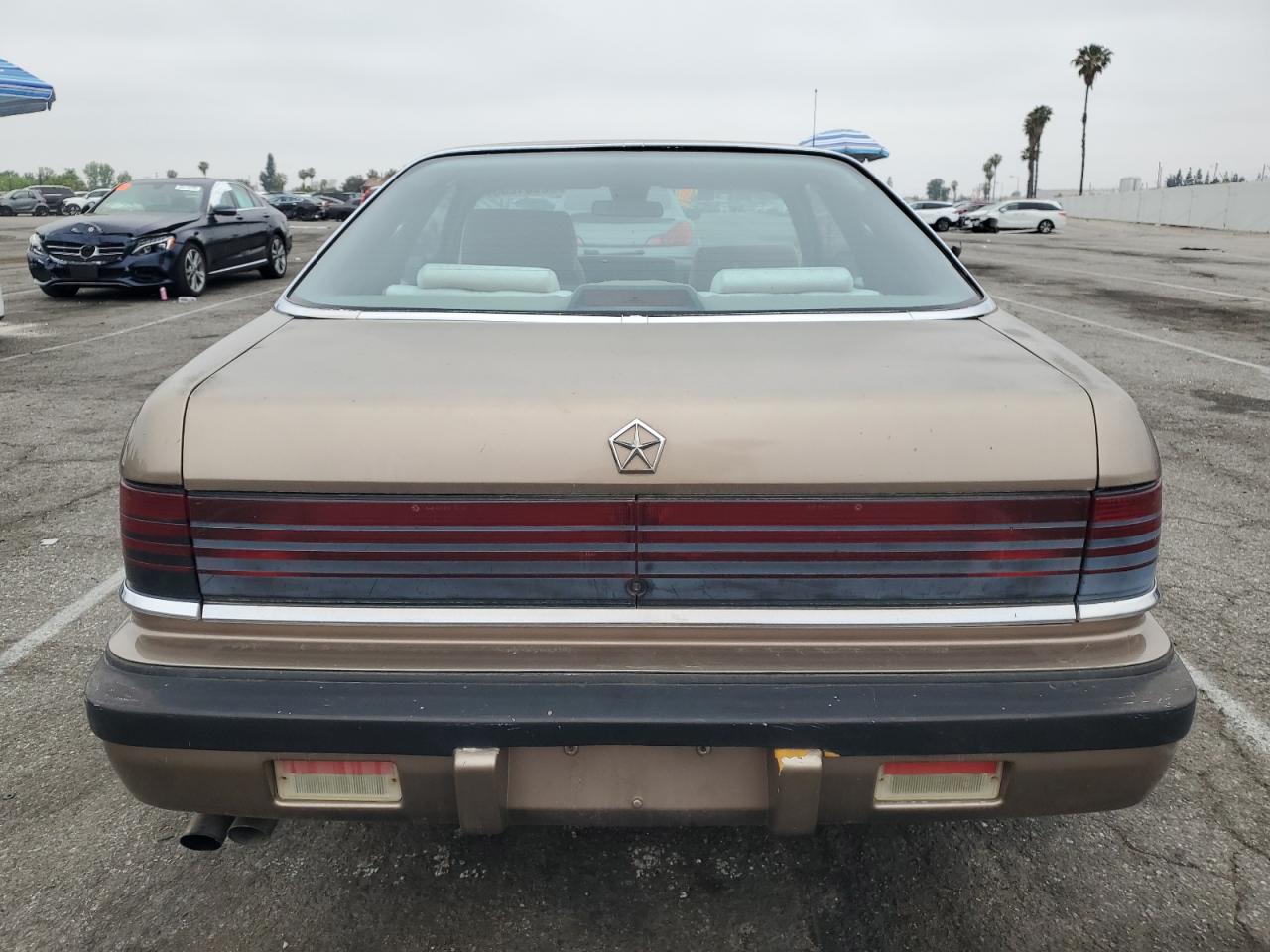 1988 Chrysler Lebaron VIN: 1C3CJ41E1JG311333 Lot: 52951235