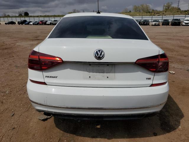  VOLKSWAGEN PASSAT 2017 Biały