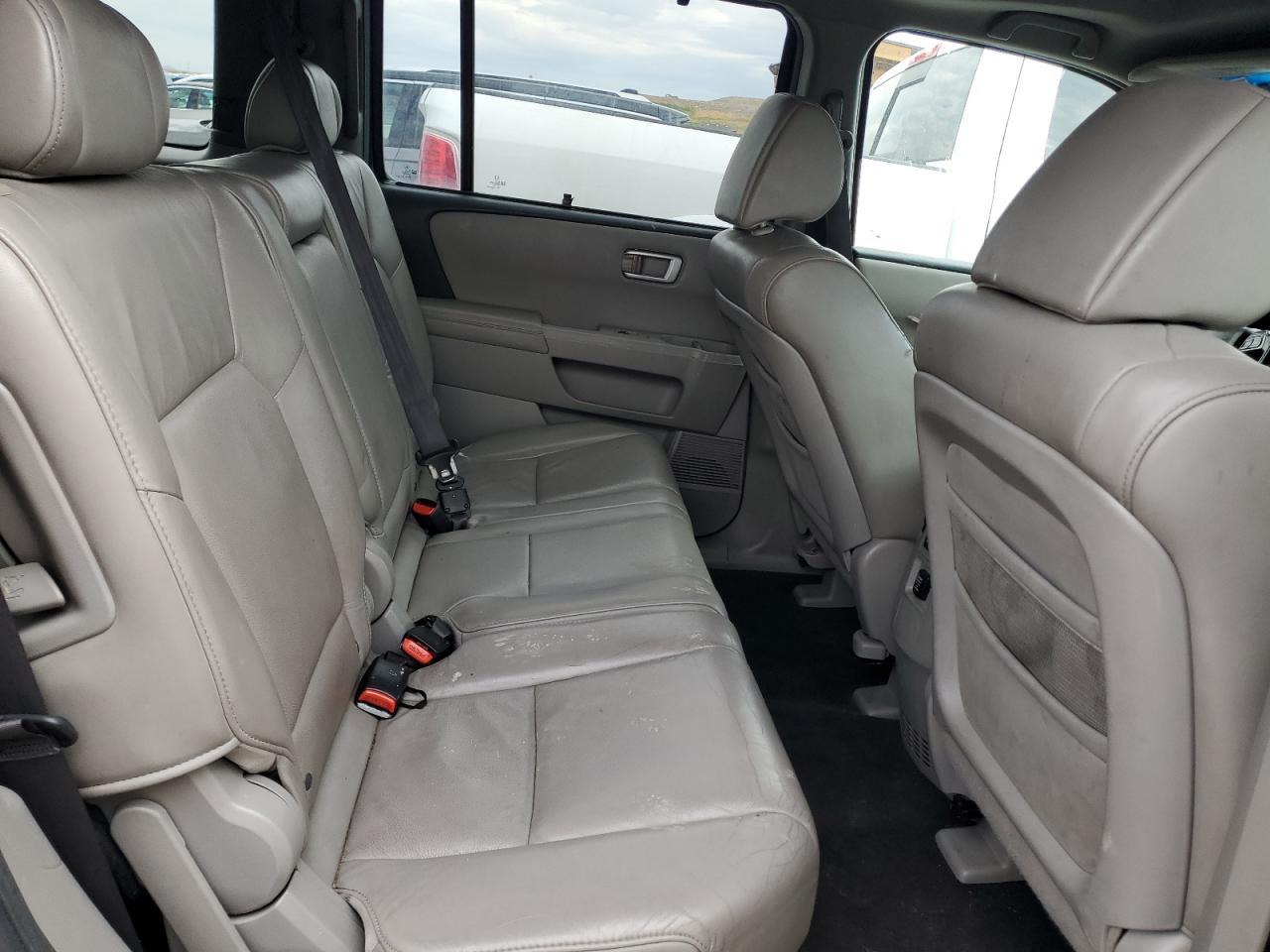 2010 Honda Pilot Touring VIN: 5FNYF3H8XAB001754 Lot: 55511125