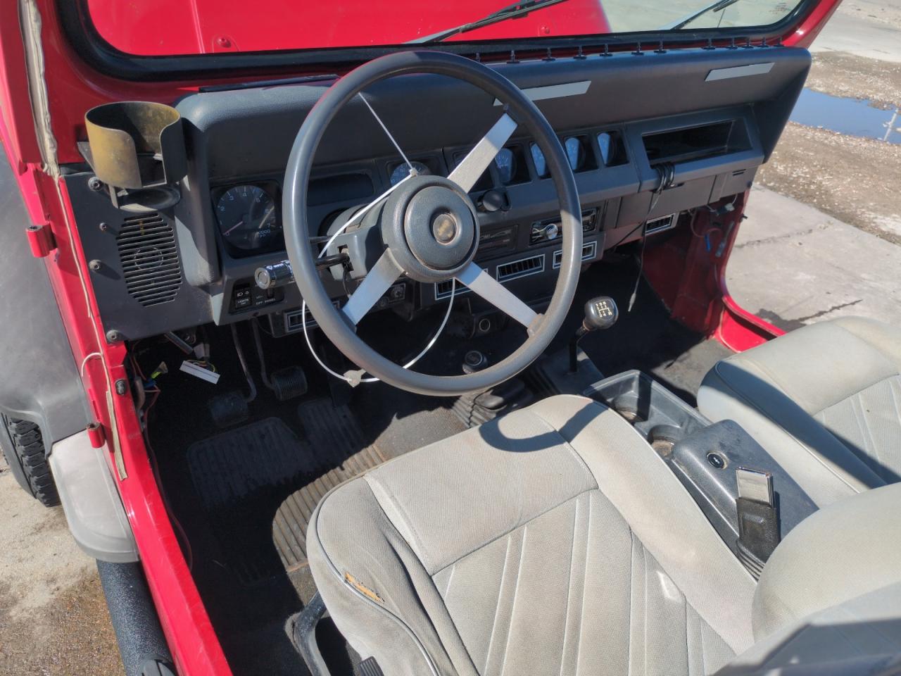 1992 Jeep Wrangler / Yj VIN: 2J4FY29S9NJ508783 Lot: 55336105