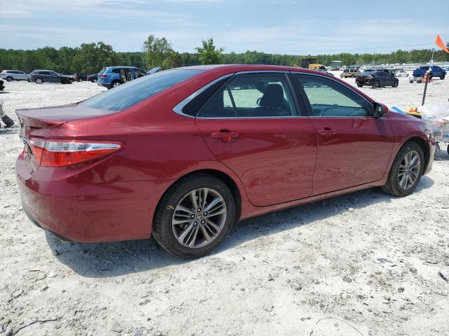  TOYOTA CAMRY 2015 Czerwony