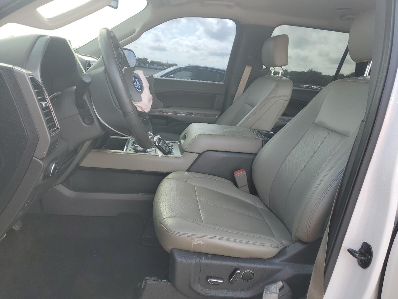 2019 Ford Expedition Xlt VIN: 1FMJU1JT8KEA00966 Lot: 56591225