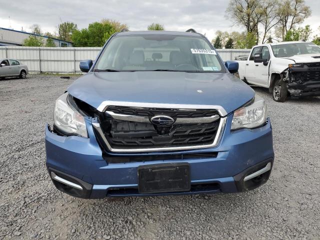  SUBARU FORESTER 2017 Синий