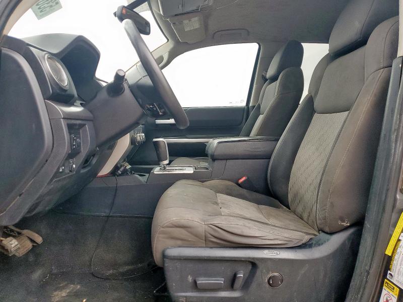 2016 TOYOTA TUNDRA CREWMAX SR5  
