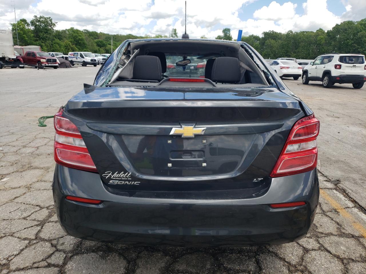 2018 Chevrolet Sonic Lt VIN: 1G1JD5SH8J4108443 Lot: 56318955