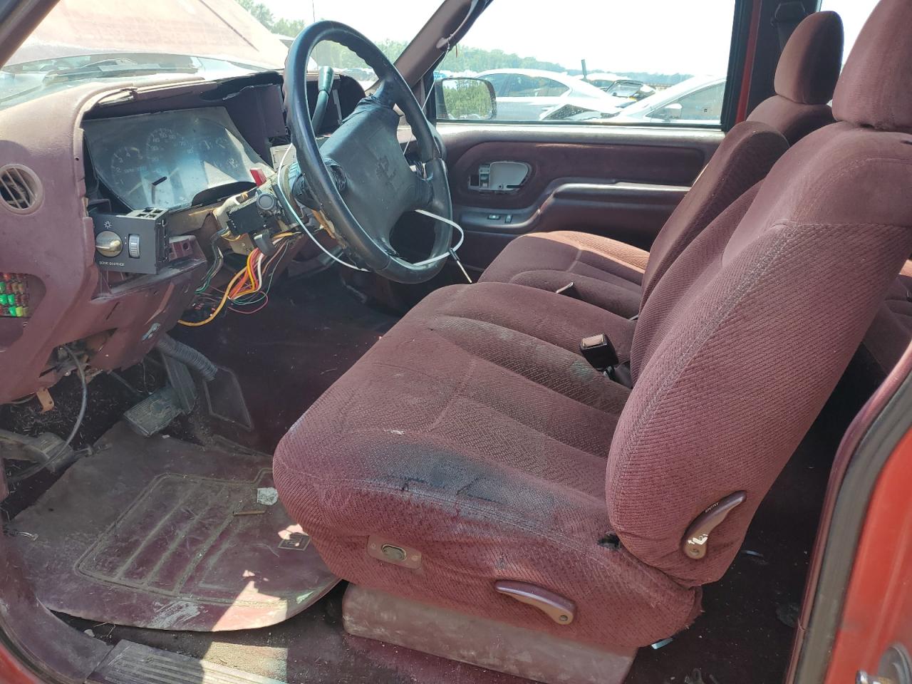 1995 Chevrolet Gmt-400 C1500 VIN: 2GCEC19H0S1211072 Lot: 58732005