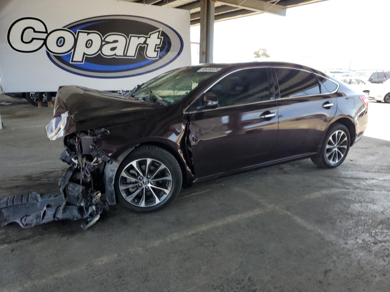 2016 Toyota Avalon Xle de vânzare în Hayward, CA - Front End