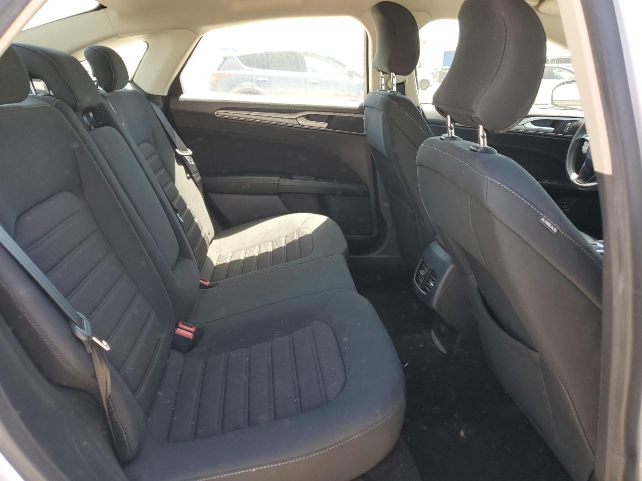 2019 Ford Fusion Se VIN: 3FA6P0LU0KR285120 Lot: 54032675