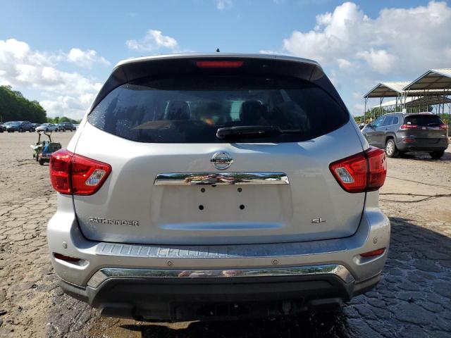  NISSAN PATHFINDER 2017 Srebrny